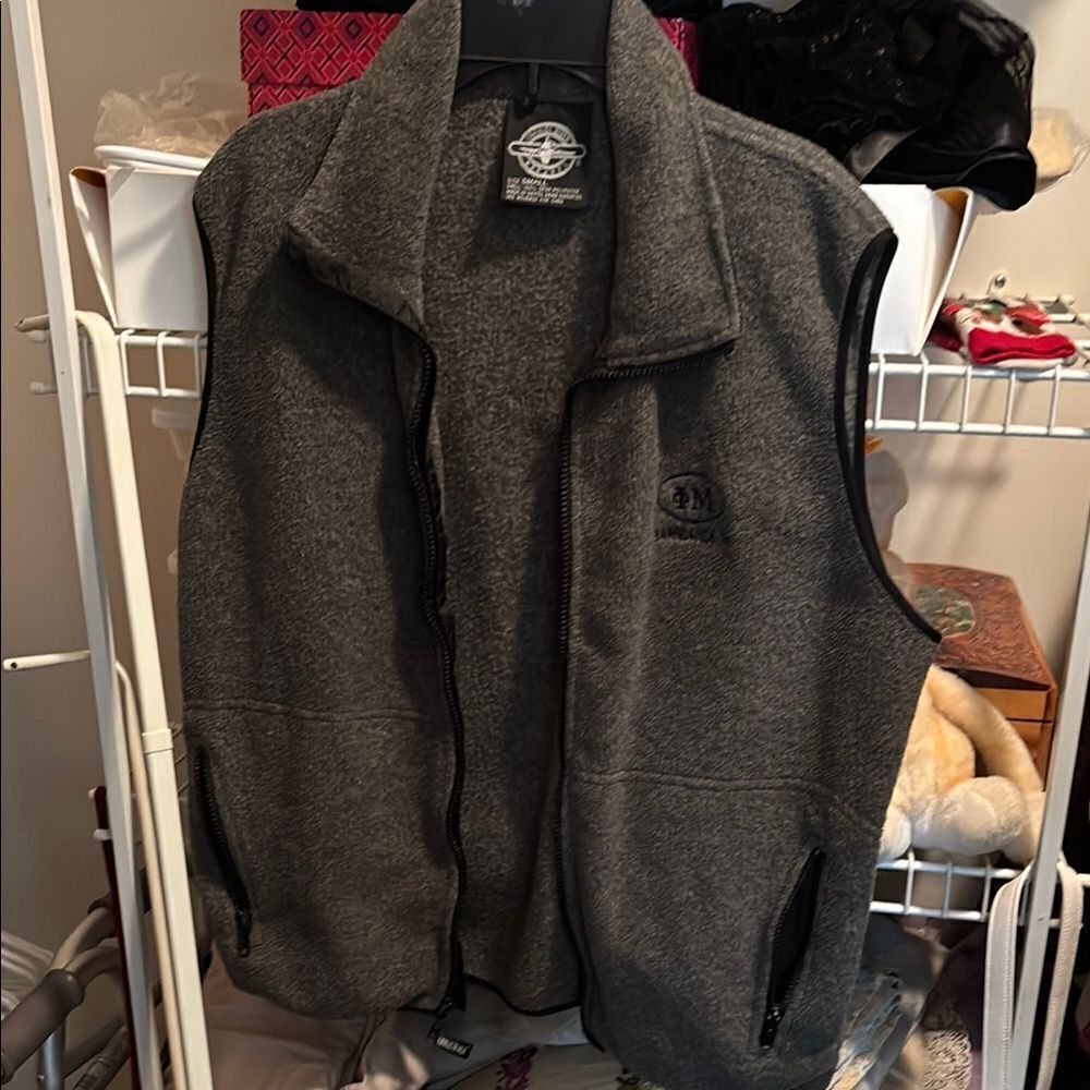 Phi Mu logo sorority - Gray Fleece Vest, Barndance ‘99 vintage !